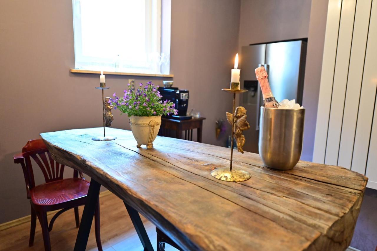 Lovely 2 Bedroom Apartment In Historic City Center Sibiu Luaran gambar
